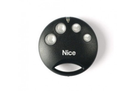 Пульт NICE SM4  с системой кодирования Smilo. C 4-мя кнопками управления. Европейское качество по доступной цене.